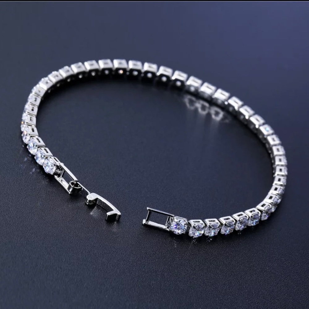 Cubic Zirconia tennis bracelet women bracelet fadhion white Valentine’s Present